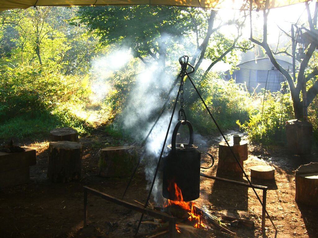 bushcraft camp fire